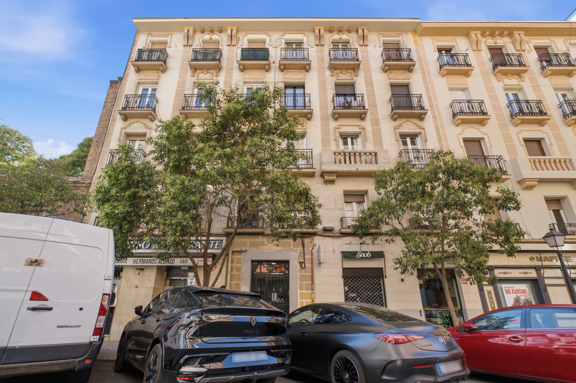 Lagasca 115, Barrio Salamanca, Madrid — Audio SONOS y espejo inteligente (48/48)