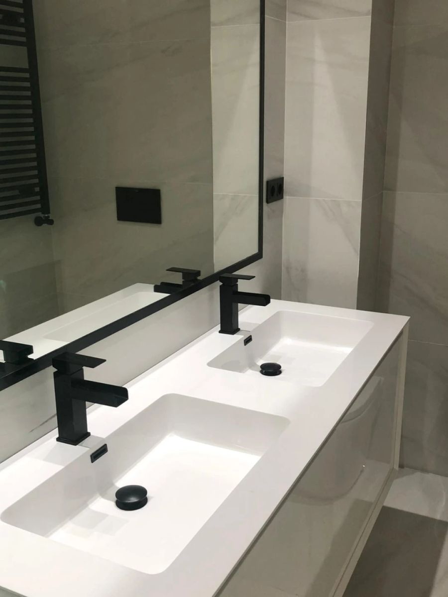 Jesús Aprendiz 9, Barrio del Niño Jesús, Madrid — Suite con vestidor y doble seno (4/5)