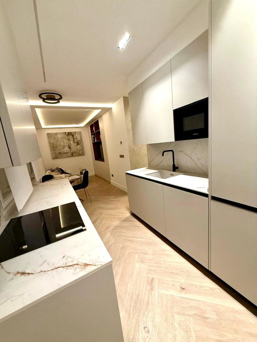 Lagasca 115, Barrio Salamanca, Madrid — Cocina italiana con Siemens (2/48)