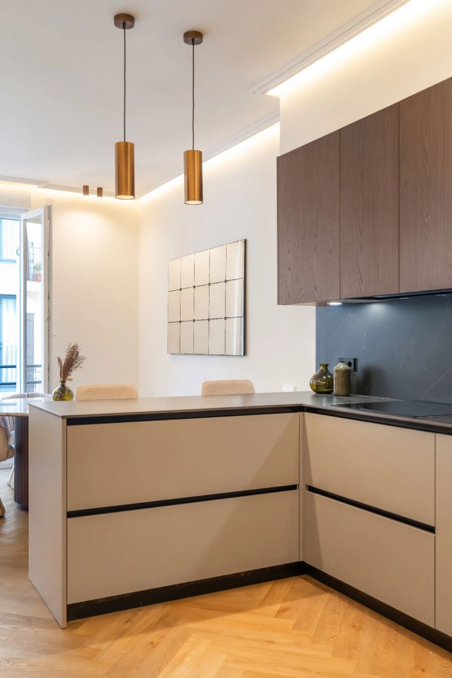 Viriato 39, Chamberí, Madrid — Cocina con isla y electrodomésticos Siemens (3/18)